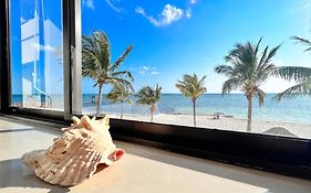 Bello Mar De Cancun, Beautiful 2Br 2Ba Condo Overlooking Beach Spectacular View!